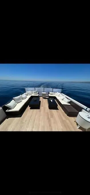Sail & Stay Castillo de Sabinillas 0*,  İspanya